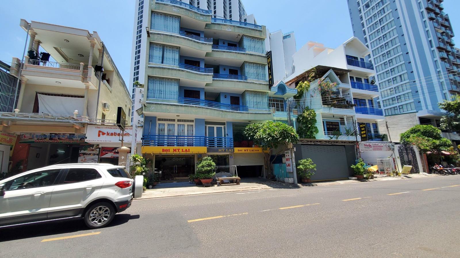 Bán hotel 29 phòng tại nha trang cách biển 300m.