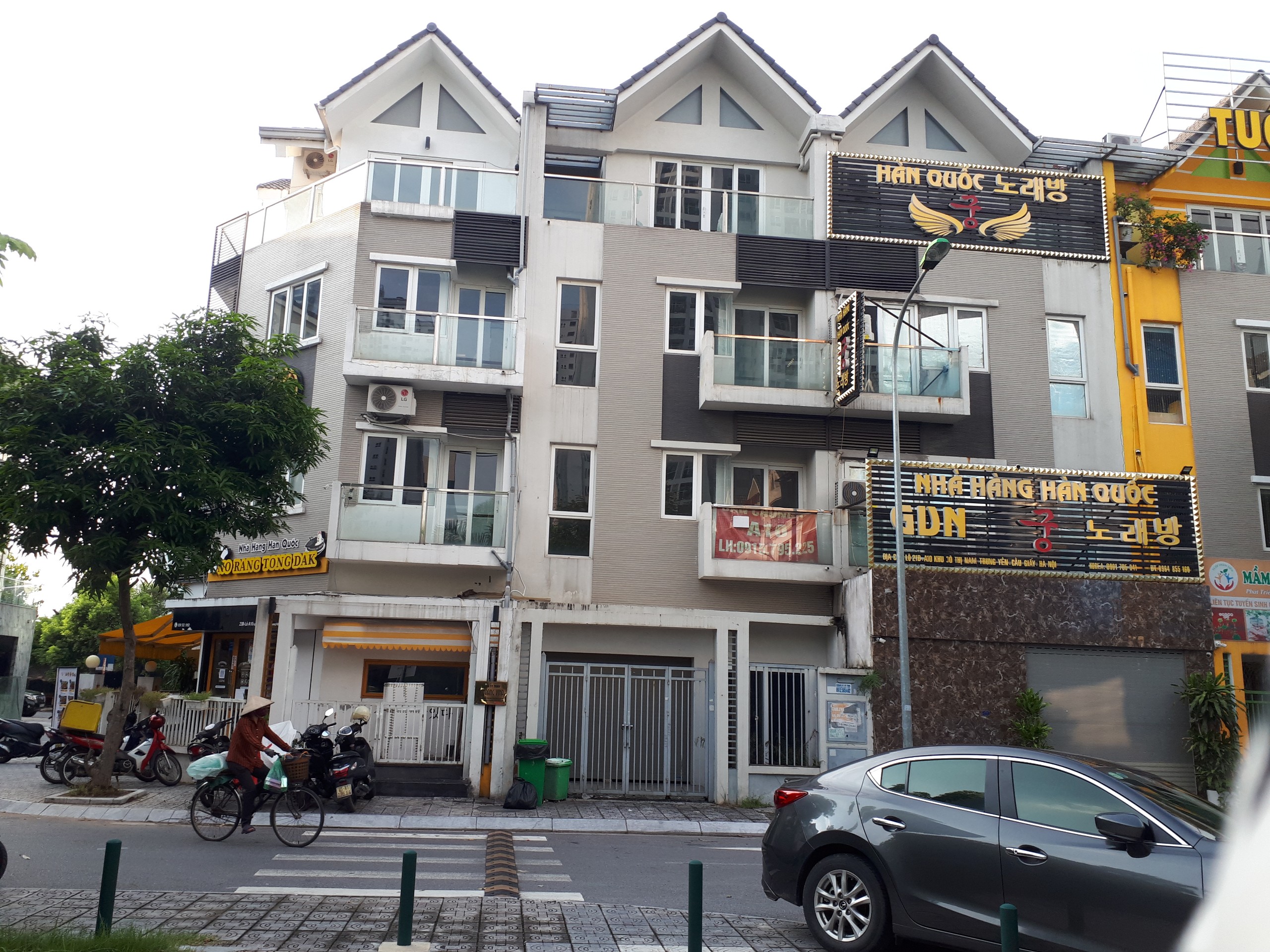 Cho thuê shophouse dự án A10 Nam Trung Yên, 90m2 và 75m2.