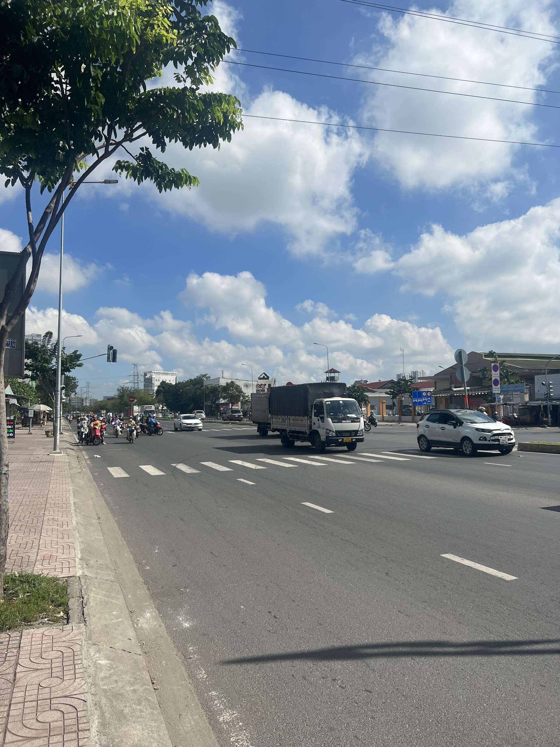 Hạ giá bán gấp MT diện tích khủng Kinh Dương Vương, P.An Lạc, Q.Bình Tân.