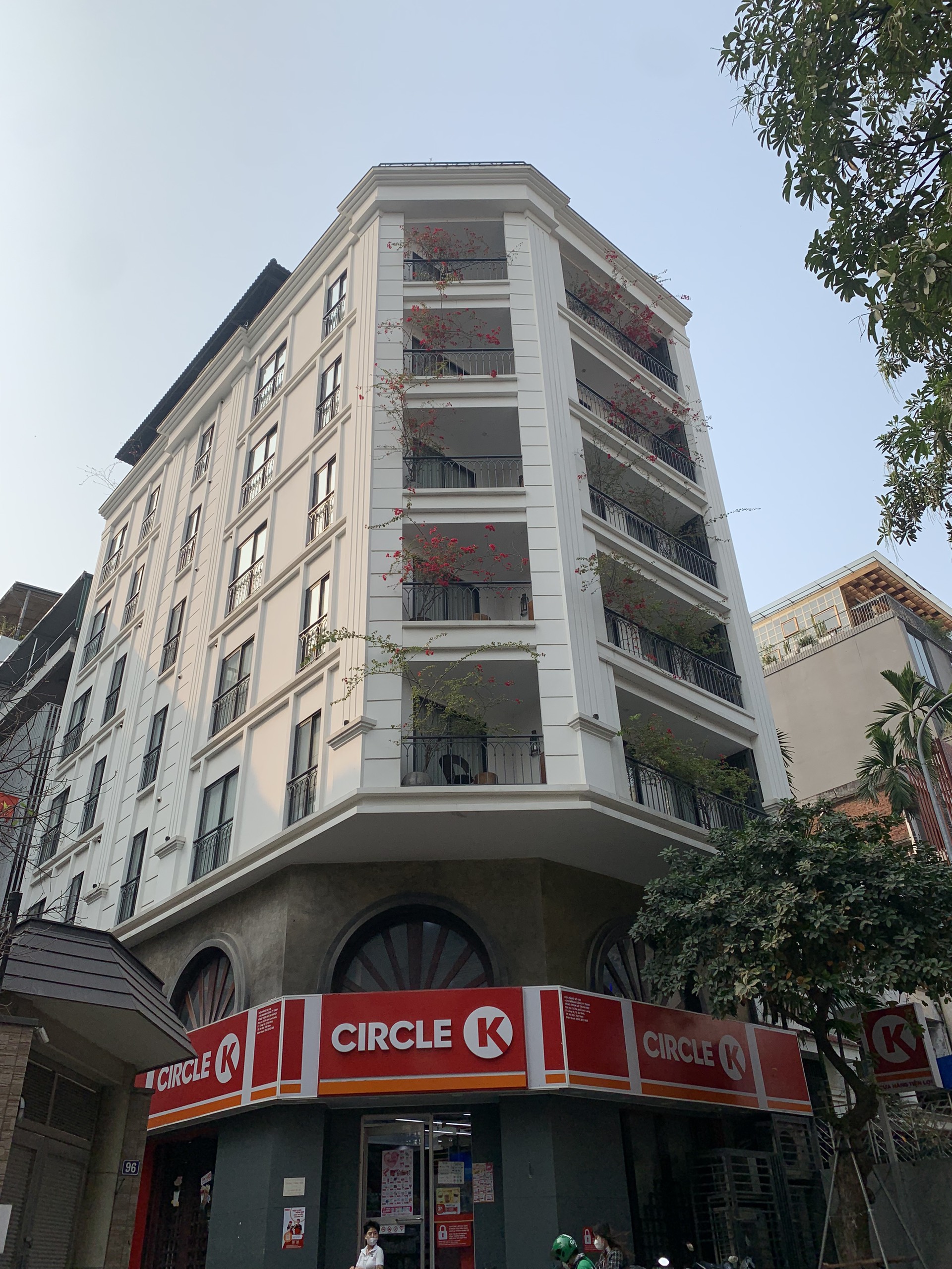 Siêu hiếm! Lô góc ngõ 55 Huỳnh Thúc Kháng 135m2,mt 11m giá 45 tỷ.