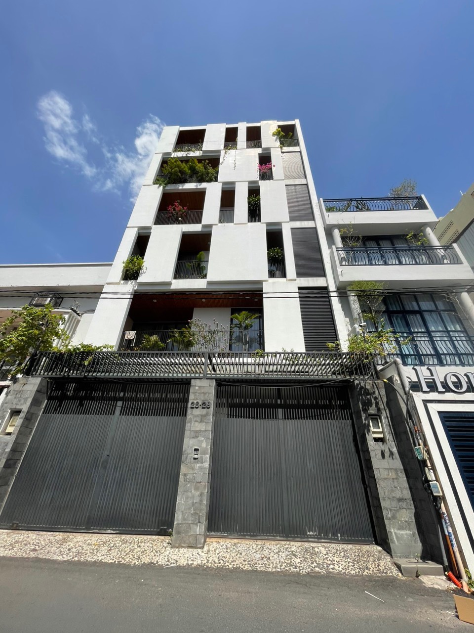 Bán Nhà HXH Cách Mạng Tháng Tám CMT8 Phường 11 Quận 3 Giá 17,5 Tỷ.