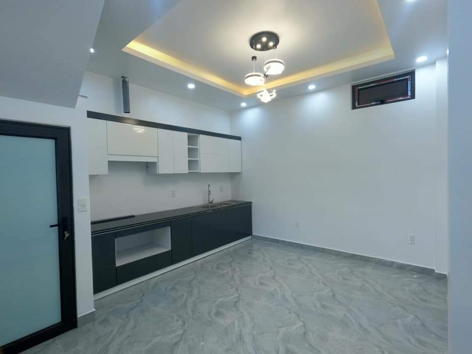 Bán nhà xây mới ngõ 225 Ngô Gia Tự 4 tầng 4 ngủ GIÁ chỉ 2.4 tỉ.