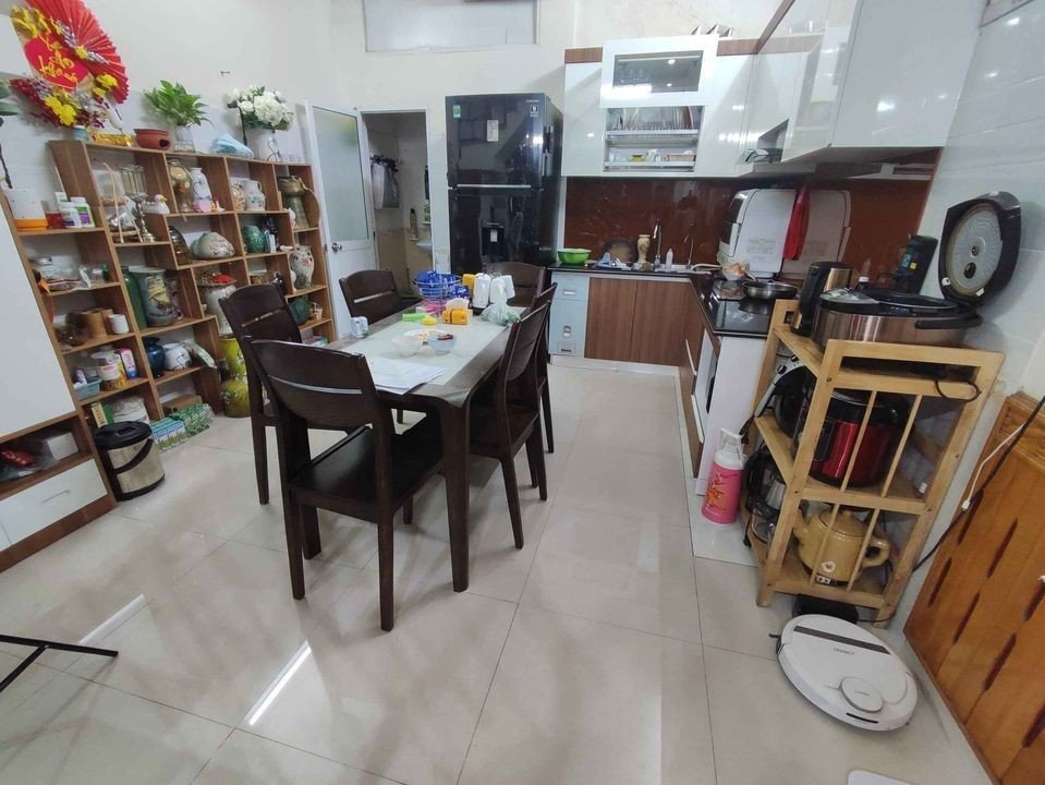 Bán nhà Miếu Hai Xã, 43m 4 tầng GIÁ 2.75 tỉ ngõ cực nông, ngay sau mặt đường.