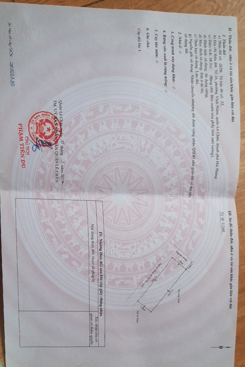 Bán nhà mặt ngõ 630 Thiên Lôi, 48m 3 tầng sân cổng GIÁ 2.45 tỉ ngõ cực nông.