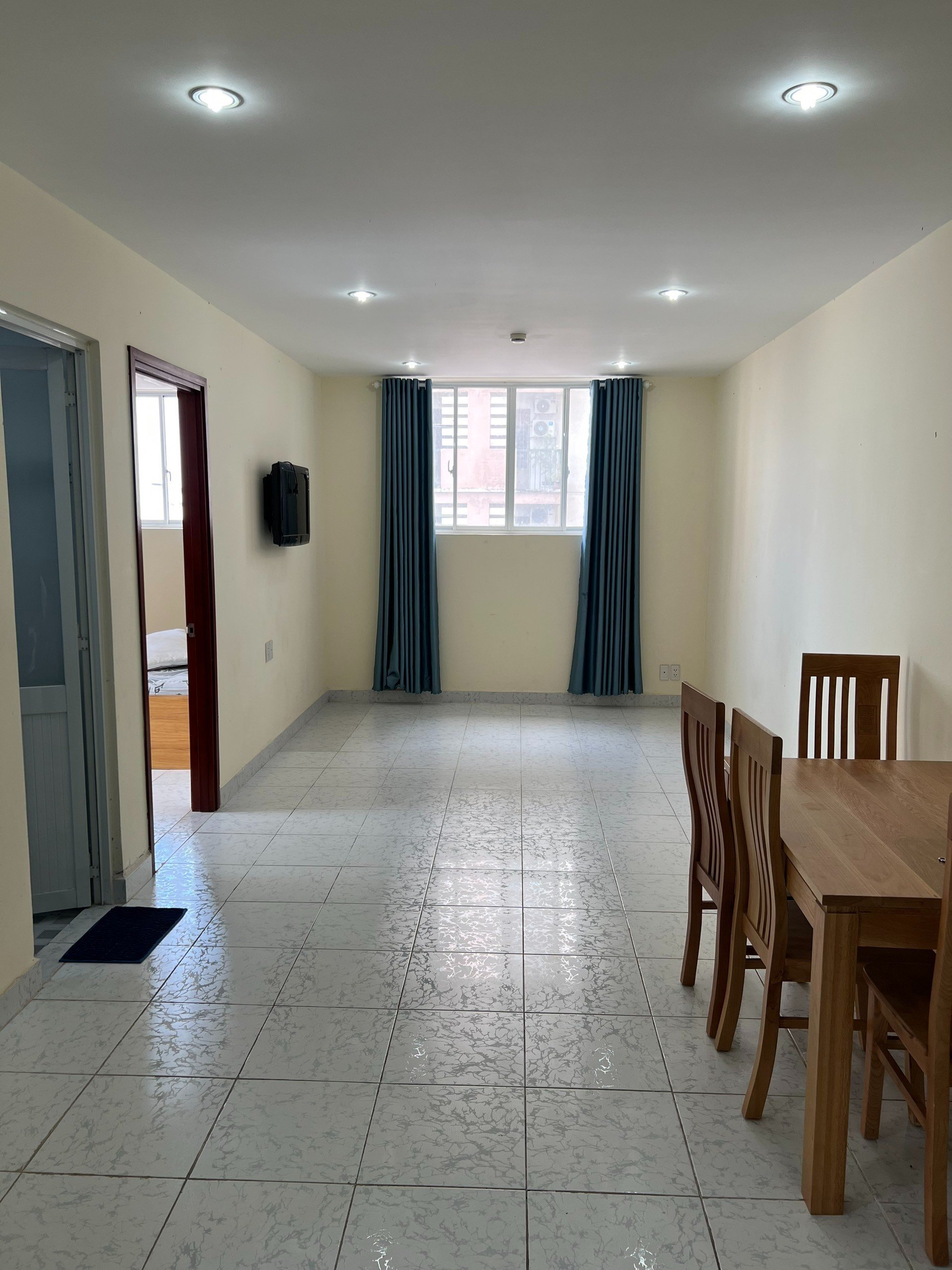 Cho thuê căn hộ ngay 2PN full nội thất ngay chợ Biên Hoà.