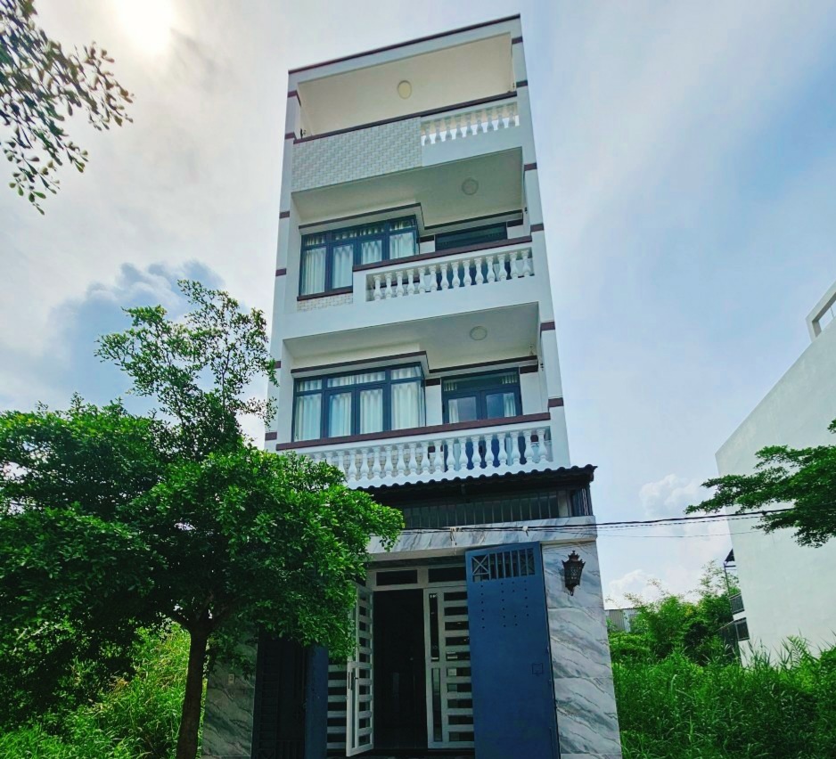 Bán nhà Lê Văn Lương, 90m, 4 tầng, giá chỉ 5.2 tỷ.