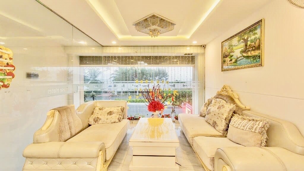 BÁN KHÁCH SẠN 5 TẦNG NGUYỄN TẤT THÀNH - DÒNG TIỀN 130TR/T