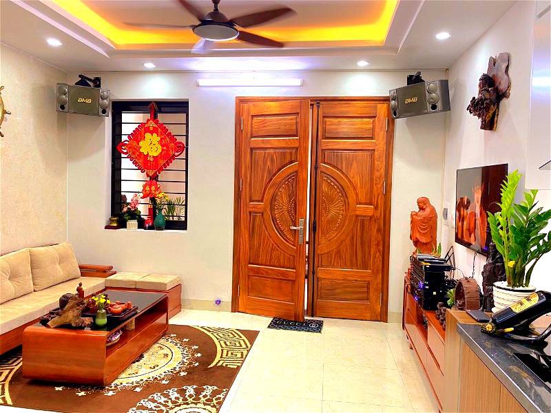 Bán Nhà khu phân lô 918 Phúc Đồng,ô tô vào nhà,55M,MT 4M,hơn 5 tỷ(có thương lượng).