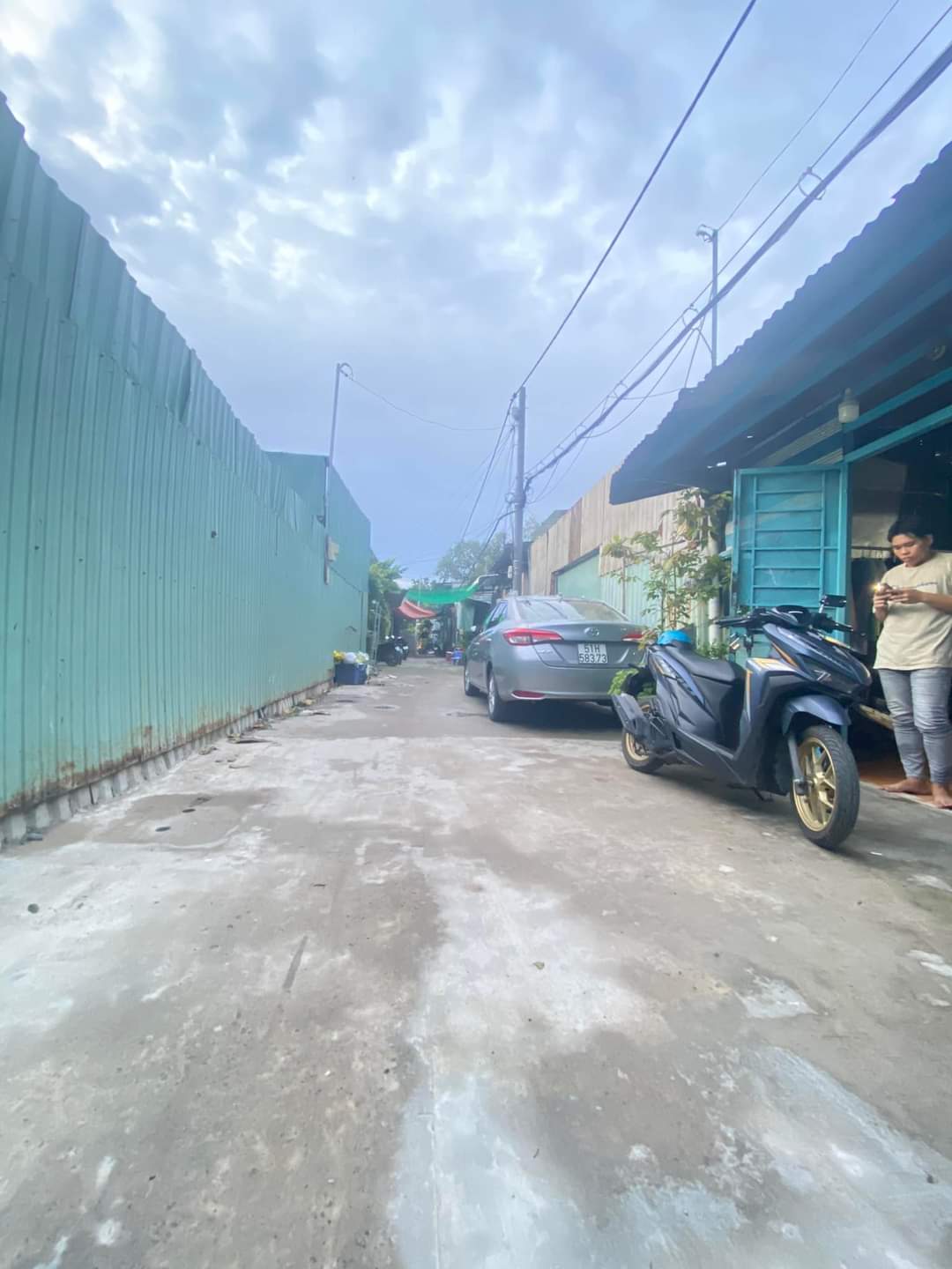 NHÀ HẺM XE HƠI, GẦN KINH DƯƠNG DƯƠNG BÌNH TÂN, 33m2, NHỈNH 1 TỶ