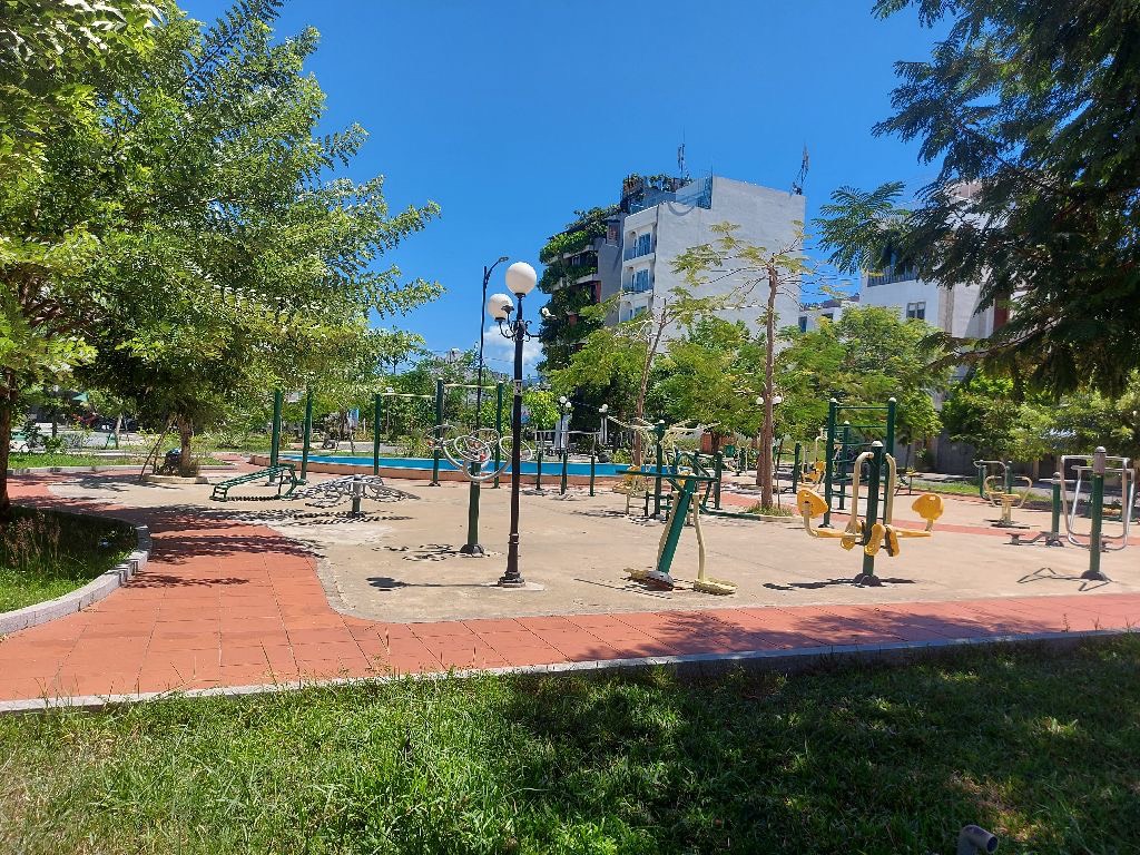 BÁN ĐẤT KHUÊ MỸ ĐÔNG 14- ĐỐI DIỆN CÔNG VIÊN.