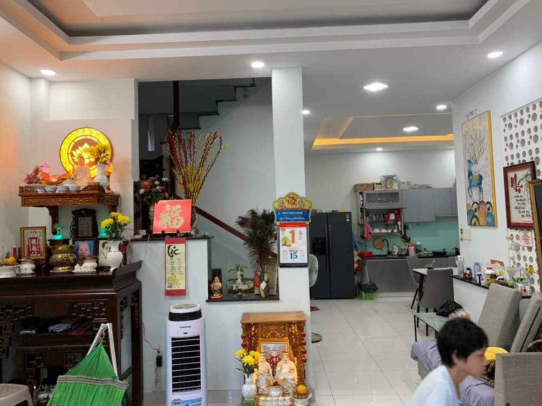 NHÀ NGỘP TÊN LỬA BÌNH TÂN, 3 TẦNG 4 PHÒNG, 3.75x15, Ô TÔ NGỦ TRONG NHÀ, NHỈNH 5 TỶ.