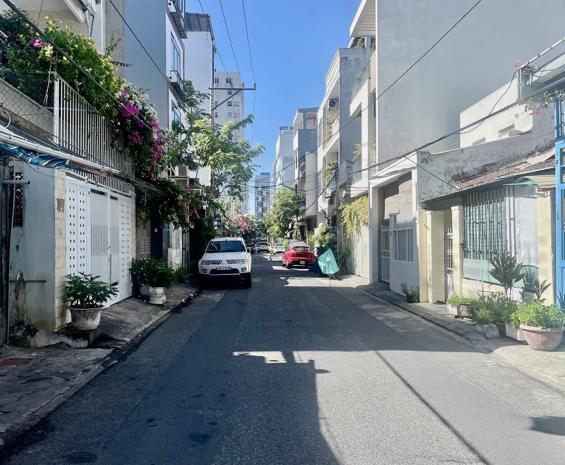 NHÀ CẤP 4 DIỆN TÍCH KHỦNG TRUNG TÂM HẢI CHÂU NGON - BỔ - RẺ - GIÁ SỤP.