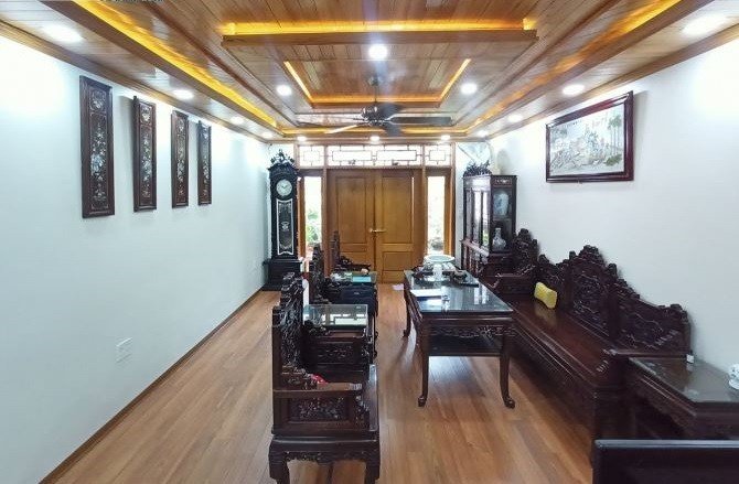 Bán nhà mặt đường Lê Văn Thuyết, 90m 4 tầng GIÁ 7.9 tỉ vị trí cực đẹp.