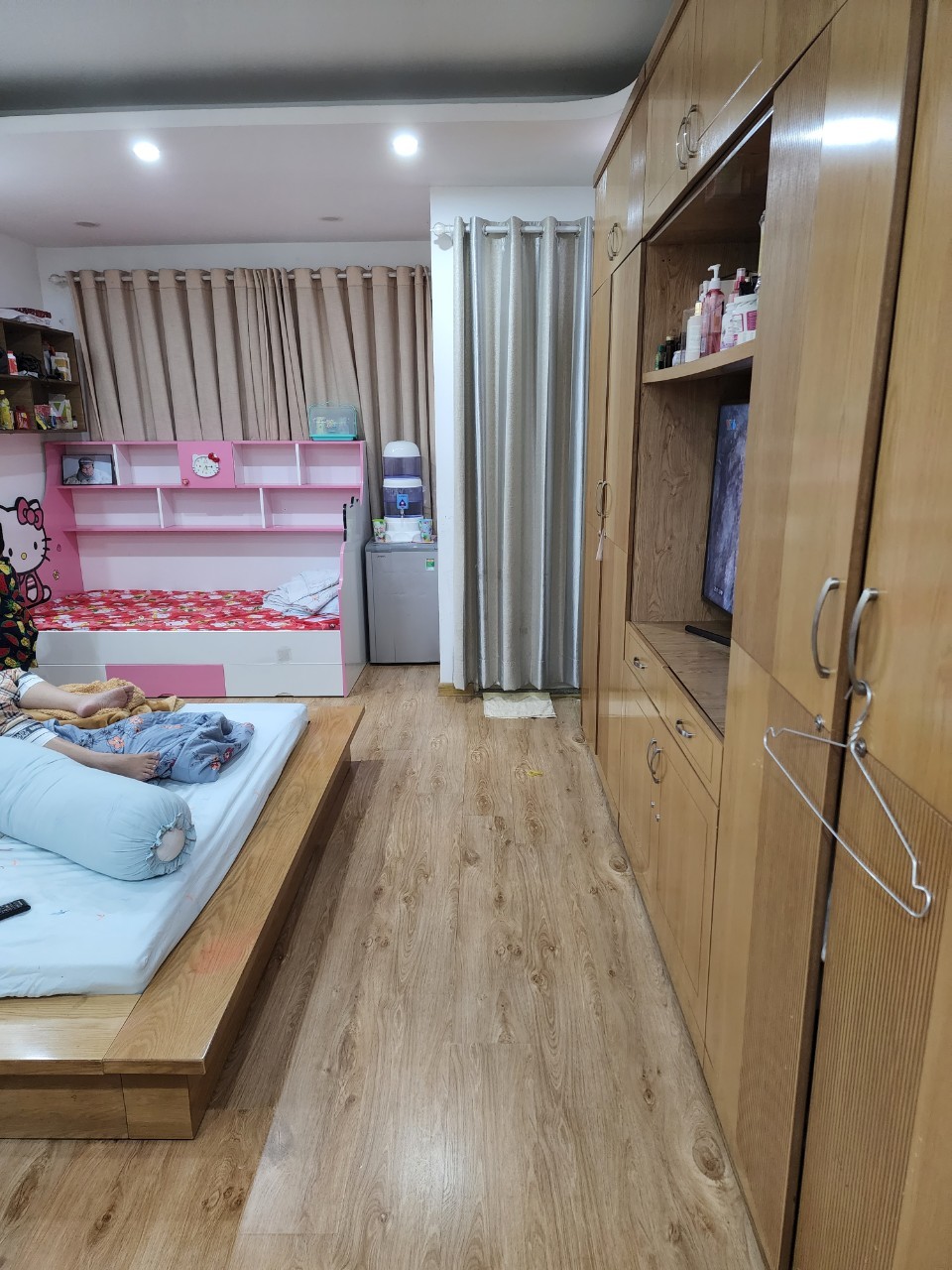 Bán nhà gần Nguyễn Phúc Nguyên, Quận 3, 6 tầng, 4.2x12, rất đẹp, chỉ 7 tỷ nhỉnh.