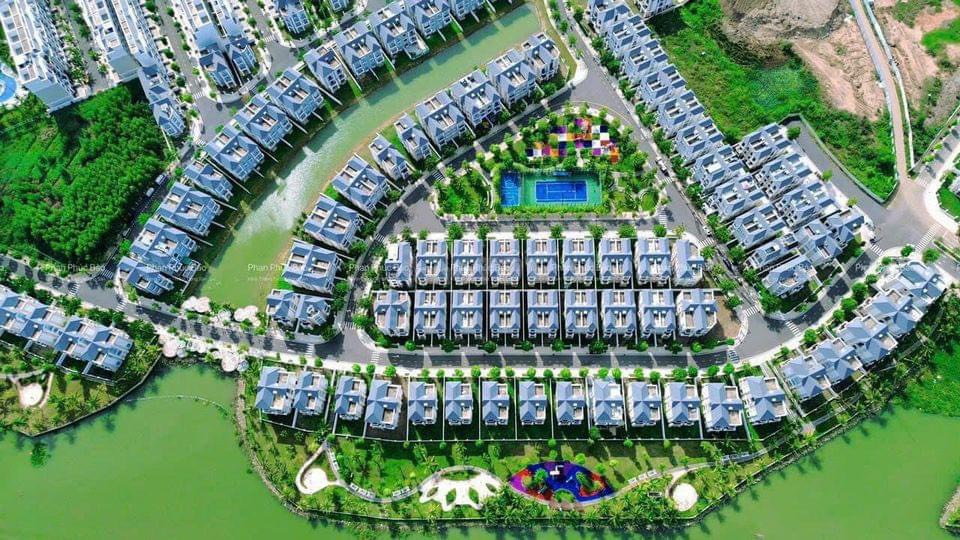Bán Biệt thự 4 tầng 450 m2 vị trí Góc 2 MT kinh doanh, KĐT Vinhomes Grand Park, TP. Thủ Đức Cho thuê cao.