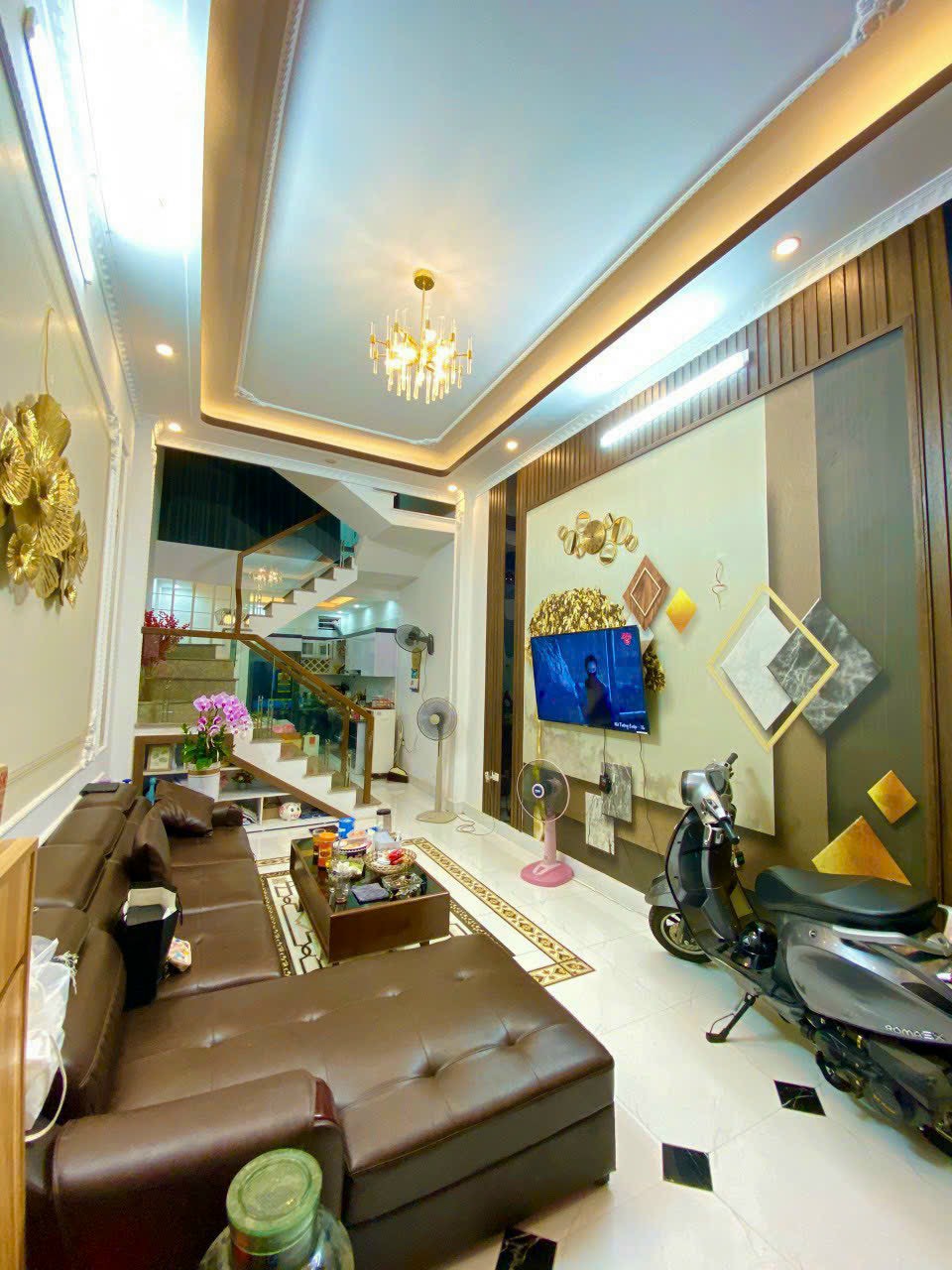 Bán nhà gốc dân phố Vũ Trọng Khánh, 51m 4 tầng ngõ nông GIÁ 3.29 tỉ gần Văn Cao.