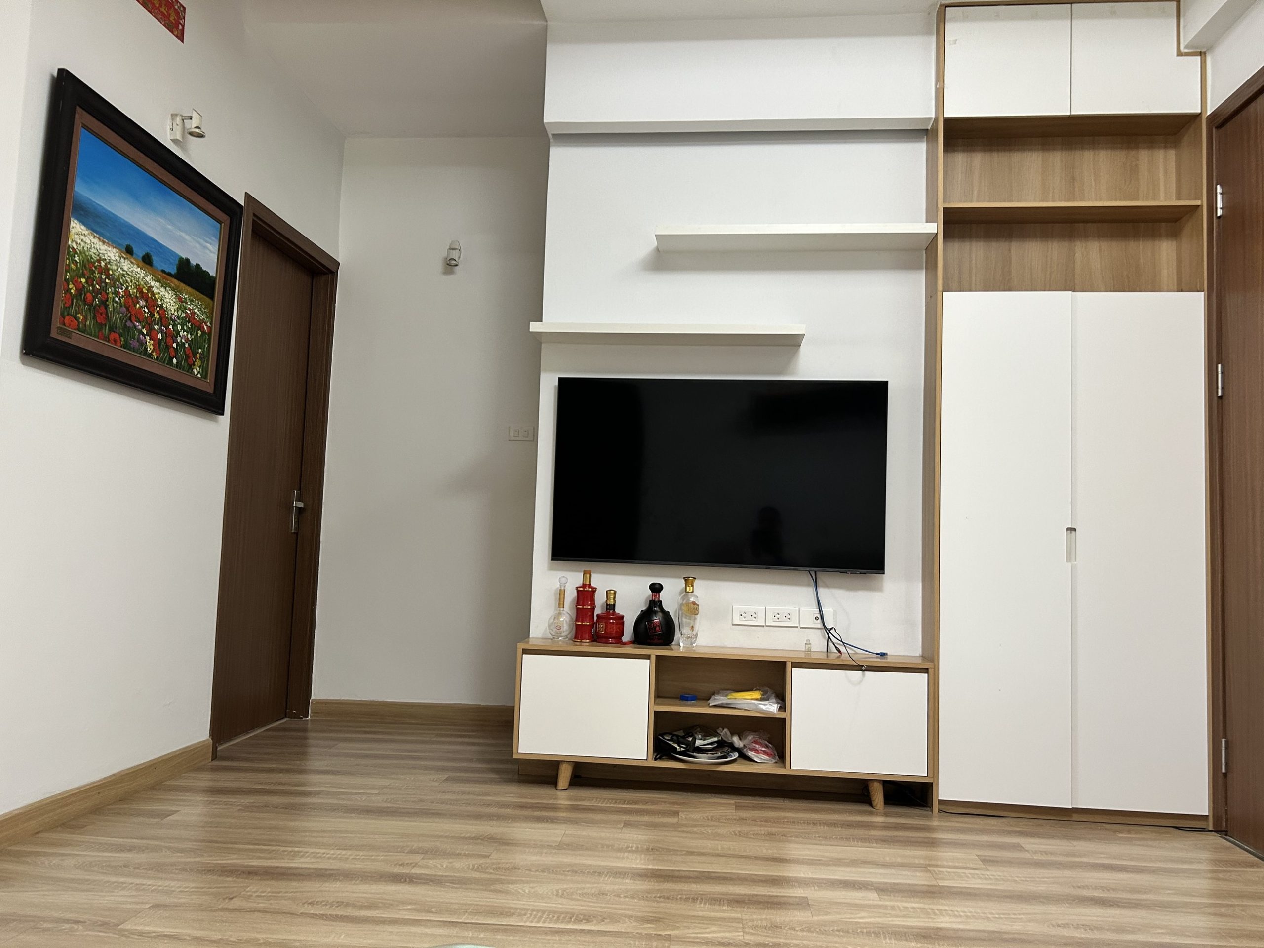 Gia đình chính chủ cần bán căn góc 03 phòng ngủ rất thoáng tòa Tultraco.