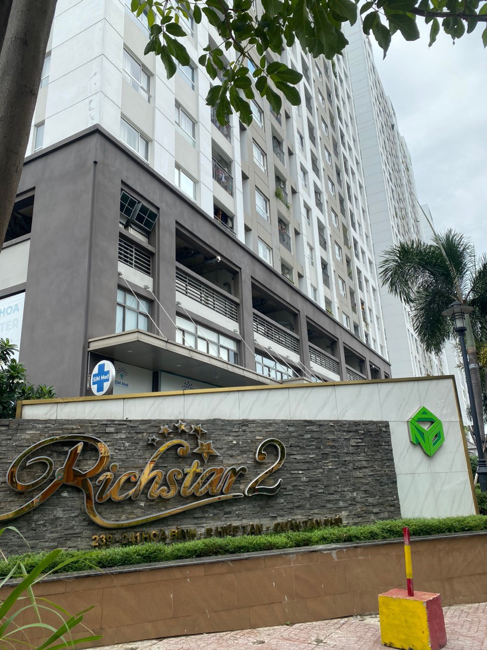 Bán nhà ngộp HXH giảm 1 ty Hòa Bình quận Tân Phú 4,5 x 20m nhỉnh 5 tỷ TL.