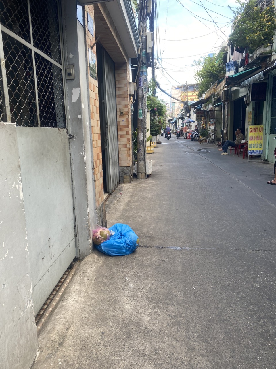 HẺM XE TẢI GẦN NHÀ- NHÀ 2 MẶT HẺM TRƯỚC SAU THOÁNG MÁT Q11