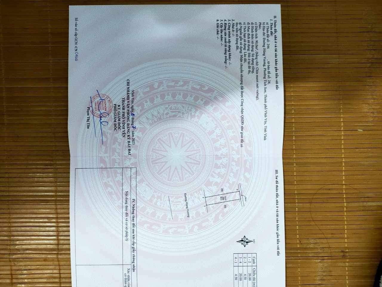 Chính chủ cần bán gấp lô đất tại đường Hùng Vương - Tích Sơn -thành phố Vĩnh Yên, tỉnh Vĩnh Phúc.