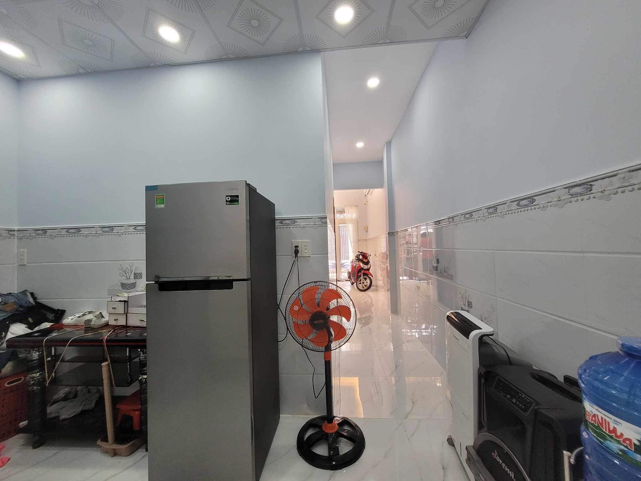 Nhà HXH đường 385 tăng nhơn phú A, diện tích 60m , 1 lầu , DT 60m.