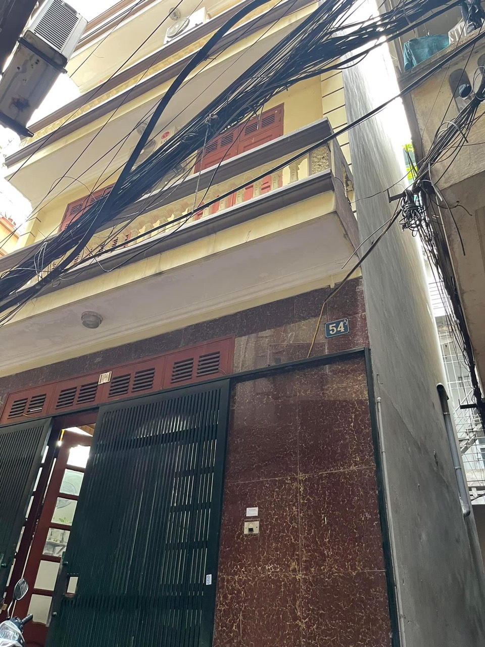 Bán Nhà Phố Thịnh Quang, DT 33m2 x 5 Tầng - Gần Phố Ở Cực Sướng.