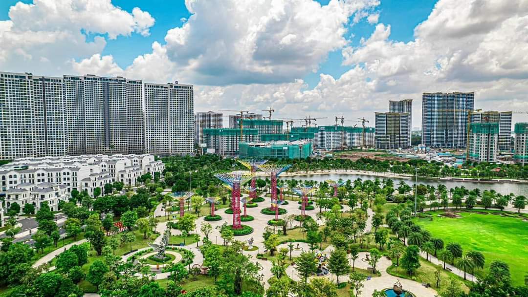 CẦN BÁN CĂN HỘ CAO CẤP THE 9 STELLARS 2PN 72M2 BÀN GIAO FULL NỘI THẤT BẾP VÀ NHÀ TẮM,LONG BÌNH Q.9.