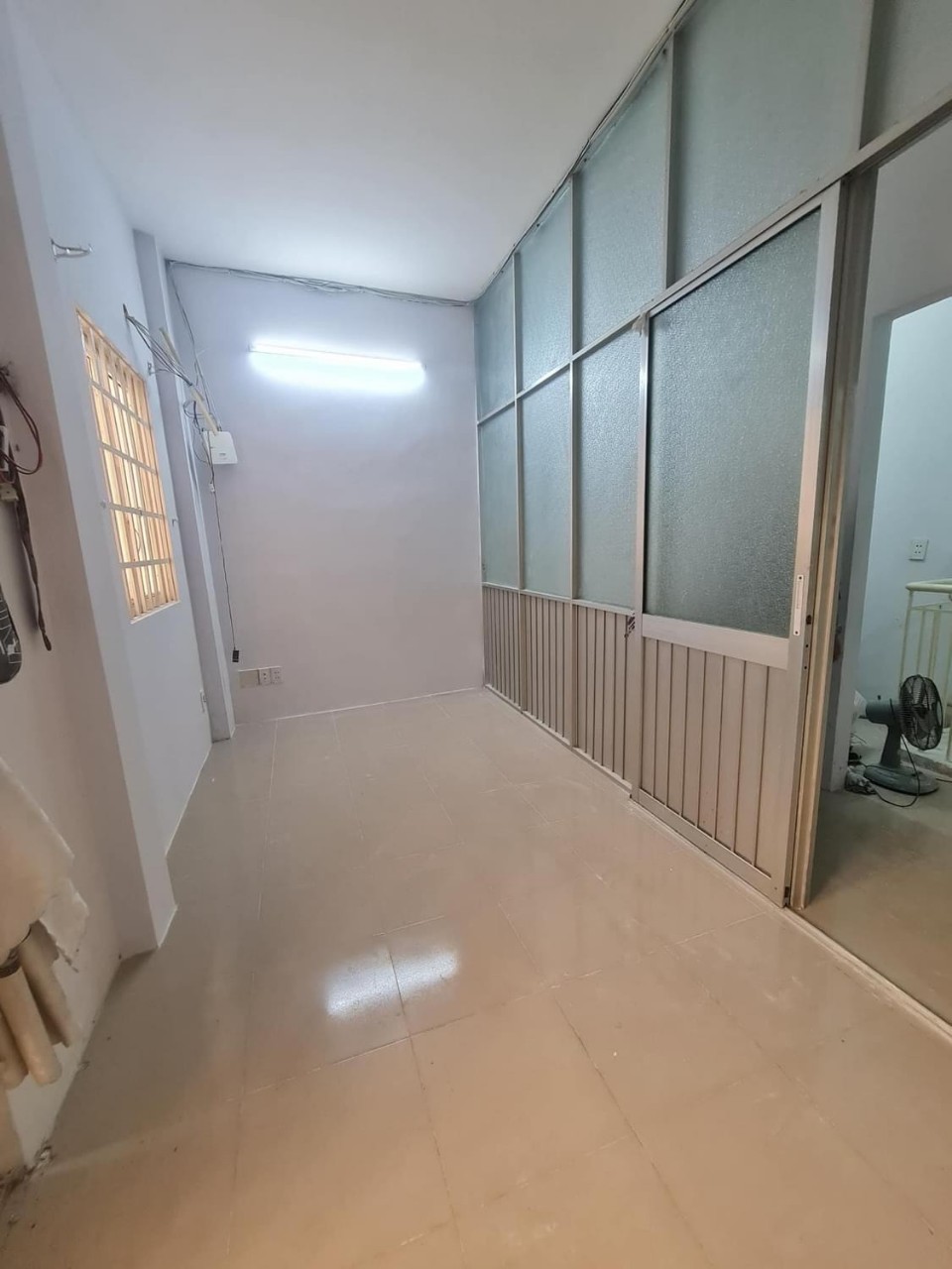 HXH NHÀ TRUNG TÂM BÌNH THẠNH , SÁT MẶT TIỀN - CÁCH TRƯỜNG ĐH VĂN LANG 1,4 KM GI Á HƠN 3 TỈ