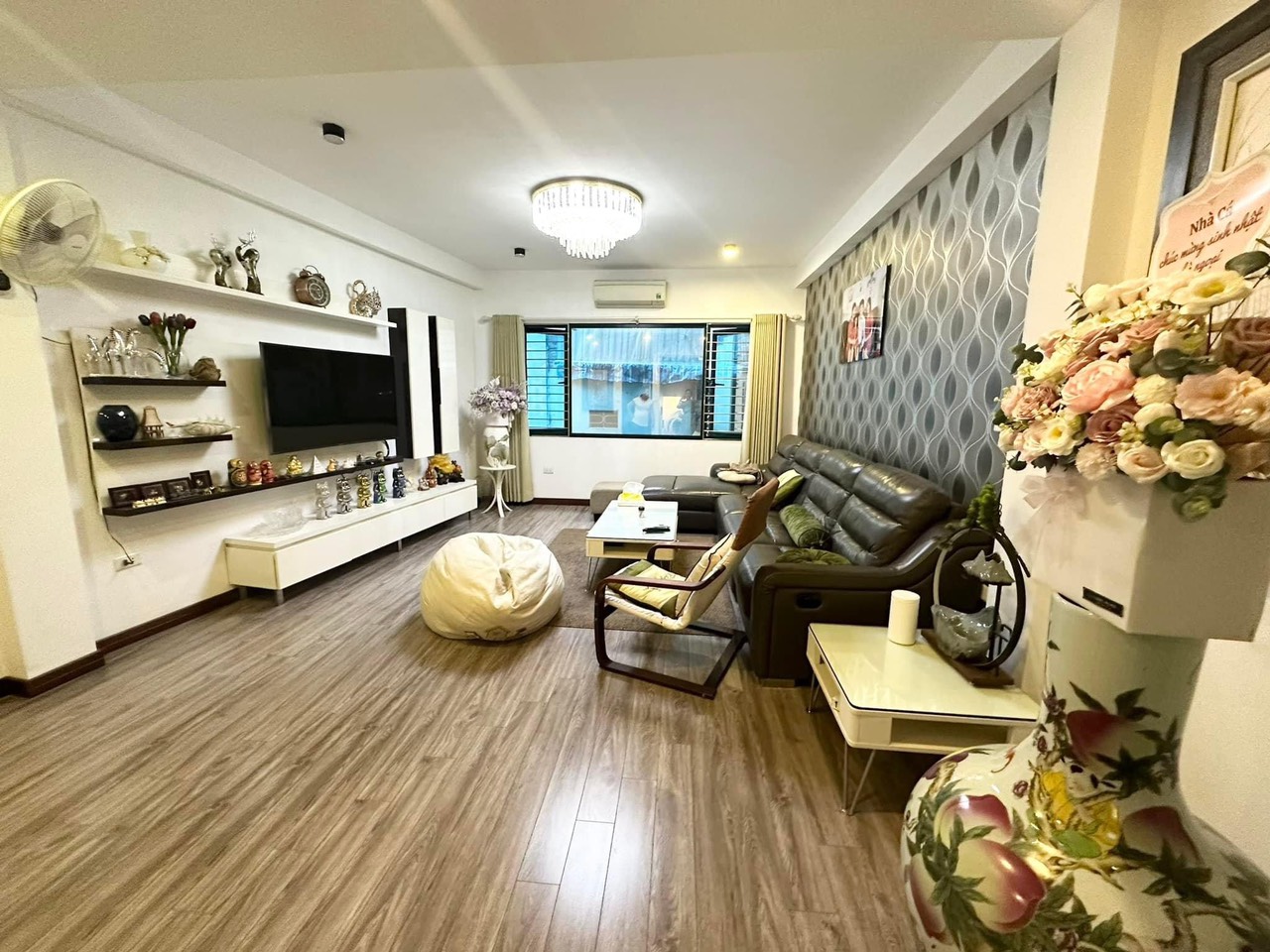 BÁN NHÀ - YÊN PHỤ - TÂY HỒ - CÁCH 1 NHÀ RA PHỐ - NHÀ ĐẸP - VIEW HỒ TÂY - TẶNG NỘI THẤT