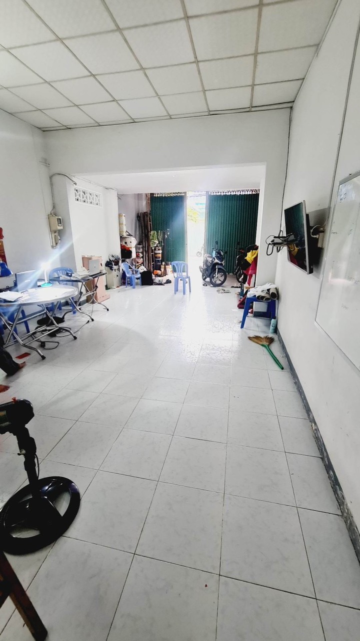 Cho thuê nhà VTKD 7m Phú Thọ Hòa quận Tân phú 4,6 x 20 chỉ 12 triệu TL