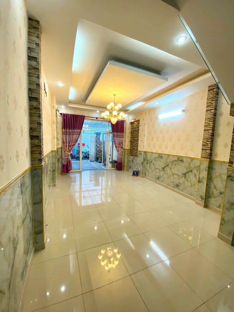 Giá: 6 tỷ 250 triệu (GIÁ CỌC TRONG THÁNG [07/2023] ÂL)