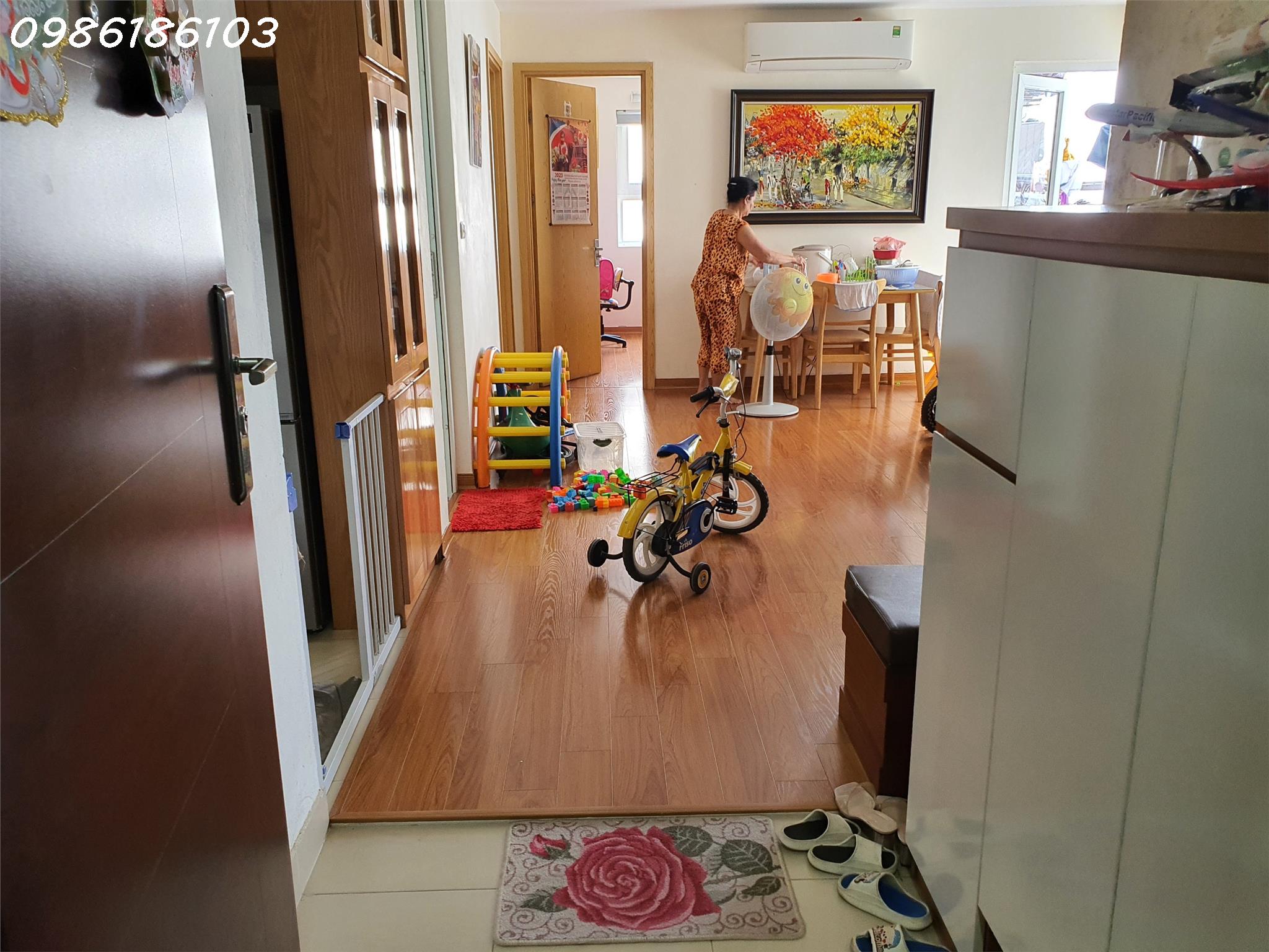 Vợ Chồng giáo viên cần chuyển mua căn to hơn bán căn 2PN Mipec Kiến Hưng