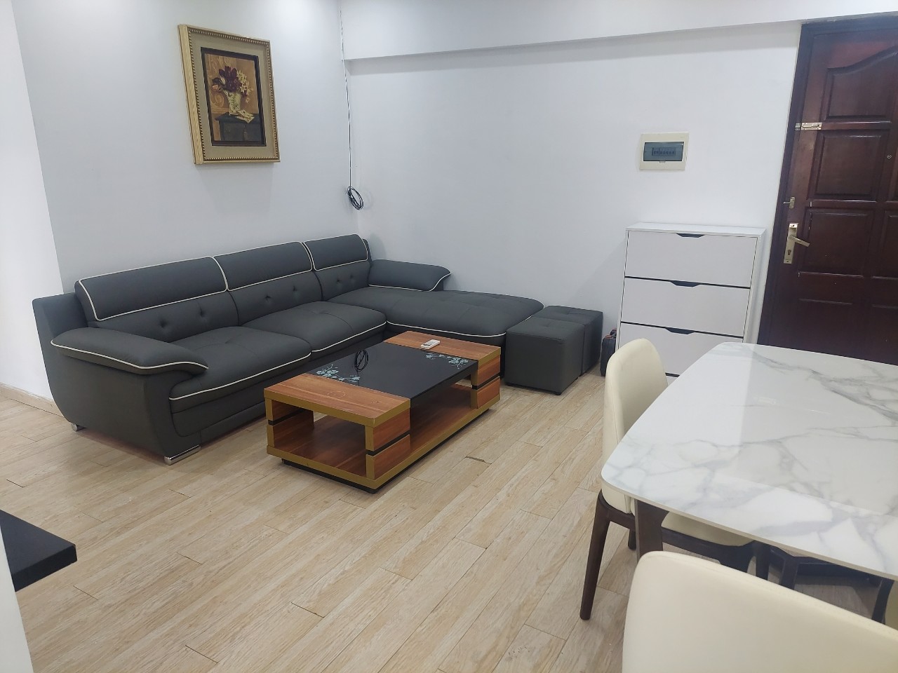 Chính chủ cho thuê căn hộ Căn hộ 03 tòa 17T10 chung cư Trung Hòa Nhân Chính, đường Nguyễn Thị Định,