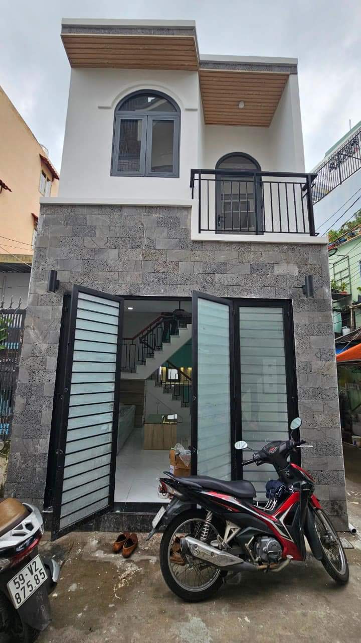 NHÀ LÔ GÓC 3 MẶT TIỀN LÊ LỢI - GÒ VẤP HÀNG XÓM PHÚ NHUẬN - HẺM RỘNG RÃI, THOÁNG MÁT