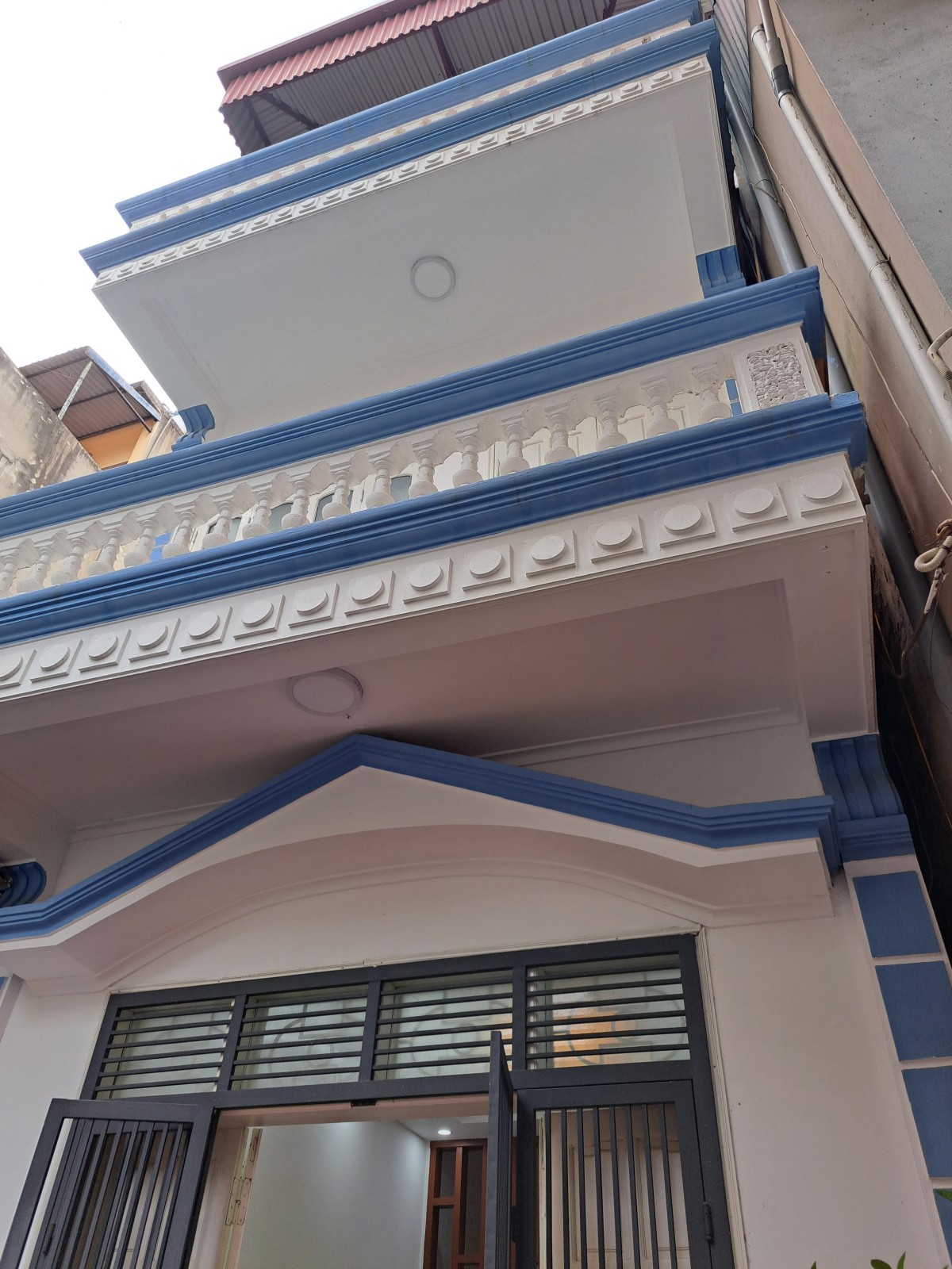 NHÀ MẶT NGÕ TẠI TAM TRINH THUỘC QUẬN HOÀNG MAI 69M2; 4 TẦNG GIÁ 4,6 TỶ.