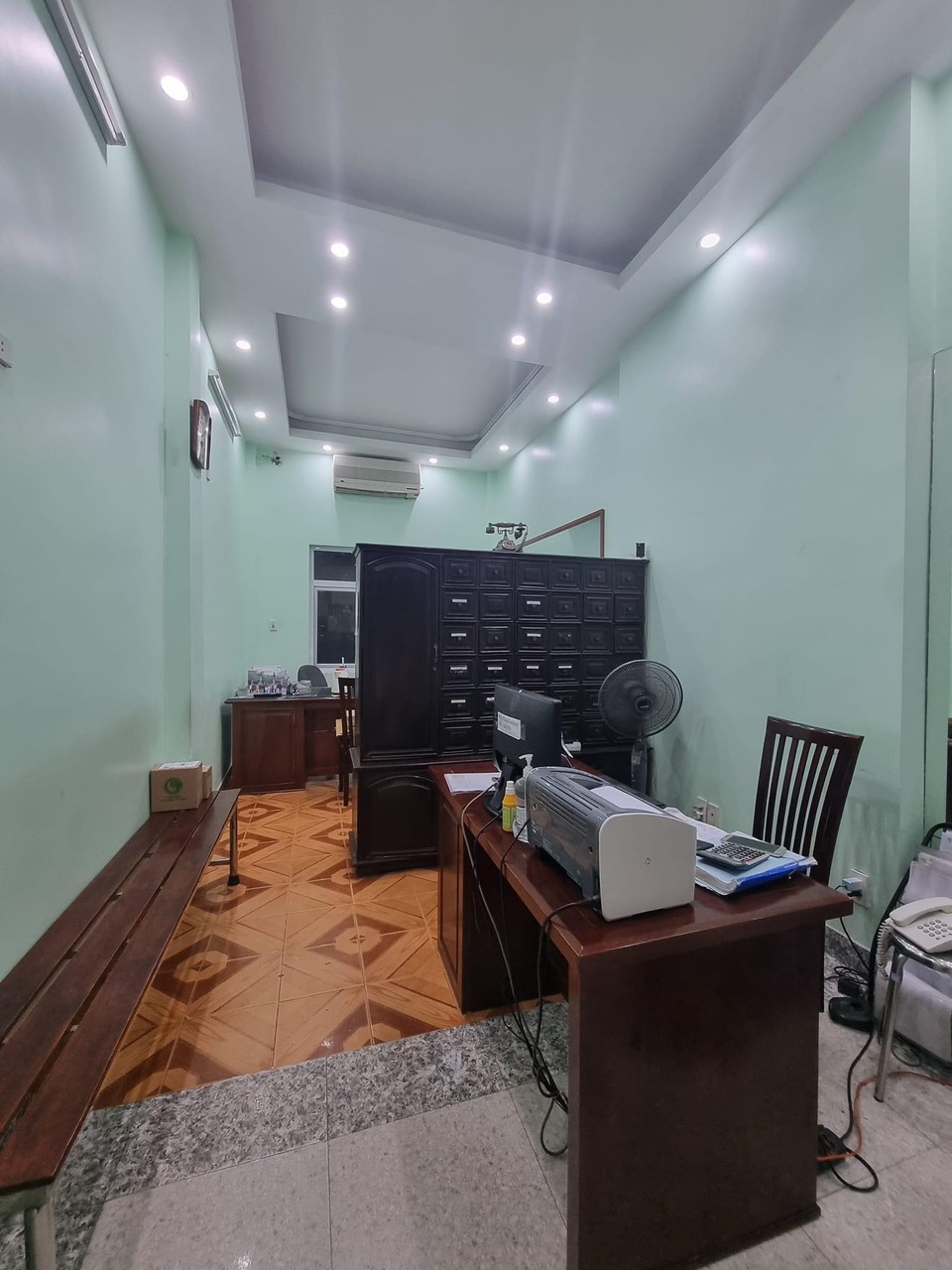 BÁN NHÀ MẶT PHỐ- ĐƯỜNG BƯỞI - BA ĐÌNH - HAI MẶT TIỀN - 7 TẦNG- 1 HẦM 1 LỬNG - 5 NỔI, - KINH DOANH