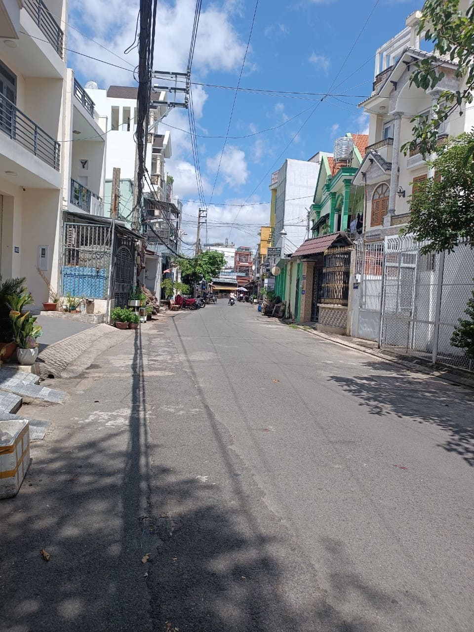 Bán nhà Âu Cơ Tân Phú 50m2 1 trệt 2 lầu chỉ 5,3 tỷ thương lượng