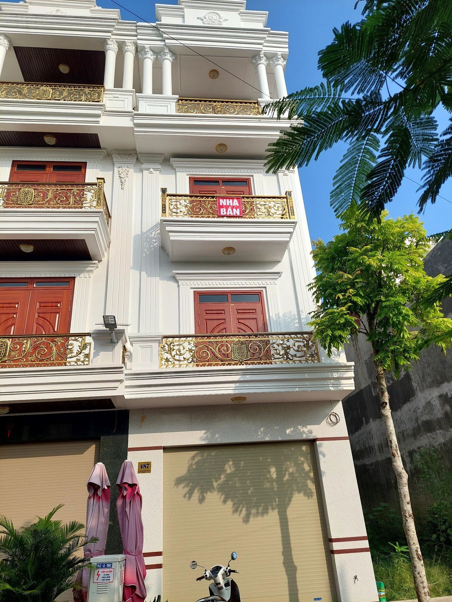 Bán nhà Tái Định Cư Hồ Sen diện tích 54m 4 tầng mới tinh GIÁ 5.25 tỉ sát Thiên Lôi