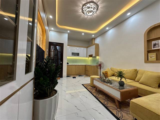 BÁN NHÀ ĐẸP- Ở NGAY - LÒ ĐÚC - HBT - GẦN PHỐ SIÊU HIẾM - 2 THOÁNG VĨNH VIỄN- NỘI THẤT ĐẸP - NGÕ THÔNG