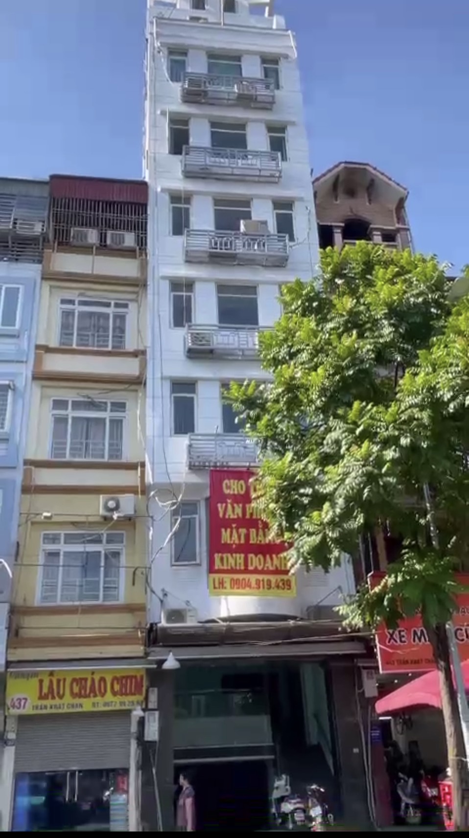 Cho thuê mặt phố Phan Phù Tiên, Đống Đa 430m2