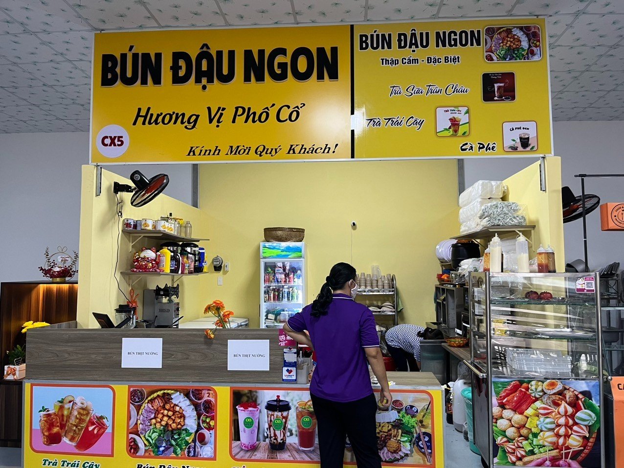 **CHÍNH CHỦ CẦN SANG NHƯỢNG MẶT BẰNG KINH DOANH VỊ TRÍ CĂNG TIN TRƯỜNG ĐẠI HỌC MỞ - TP. HCM**.