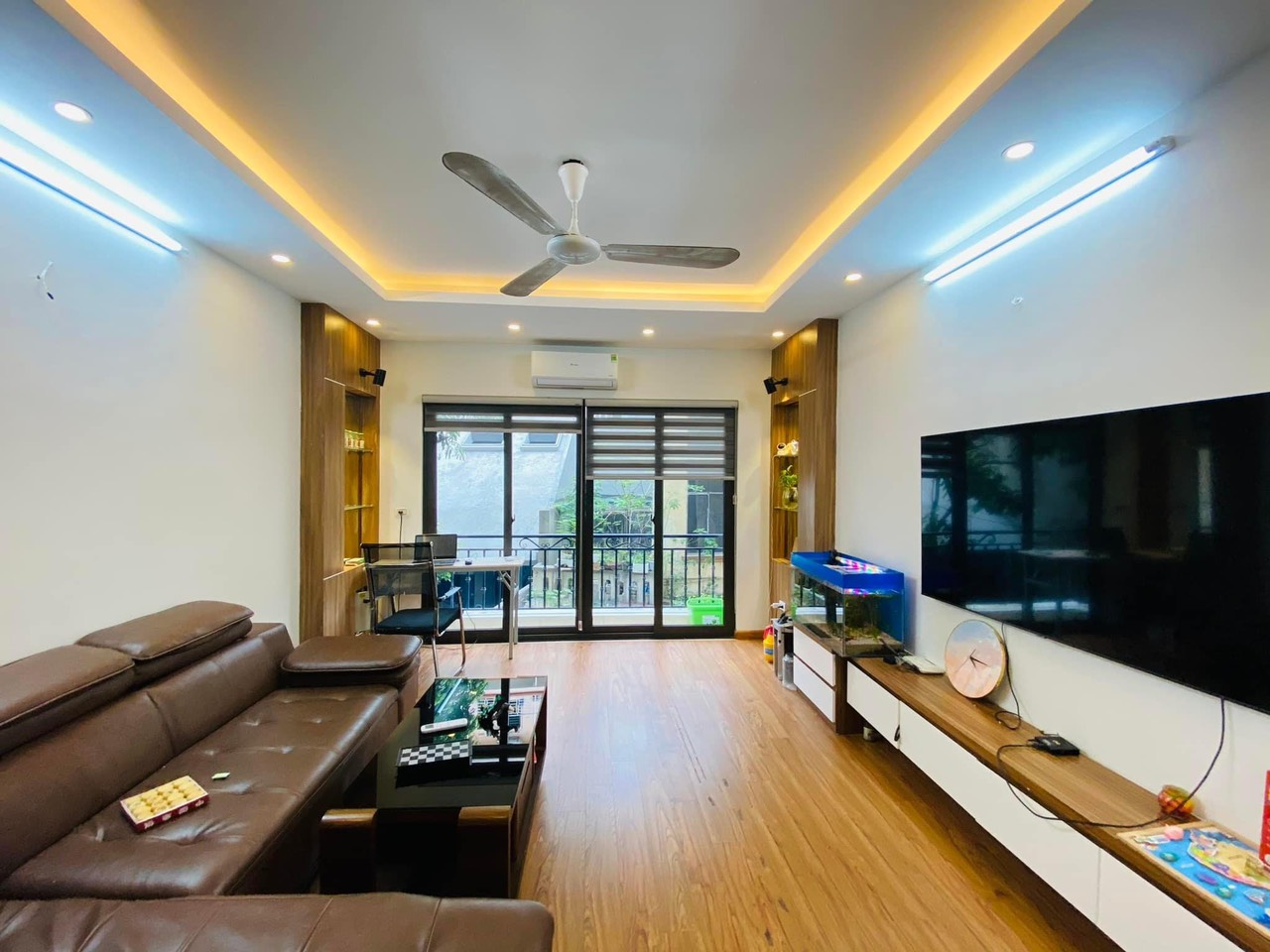 BÁN NHÀ DƯƠNG QUẢNG HÀM CẦU GIẤY, 6 TẦNG FULL NỘI THẤT, AN SINH TUYỆT VỜI