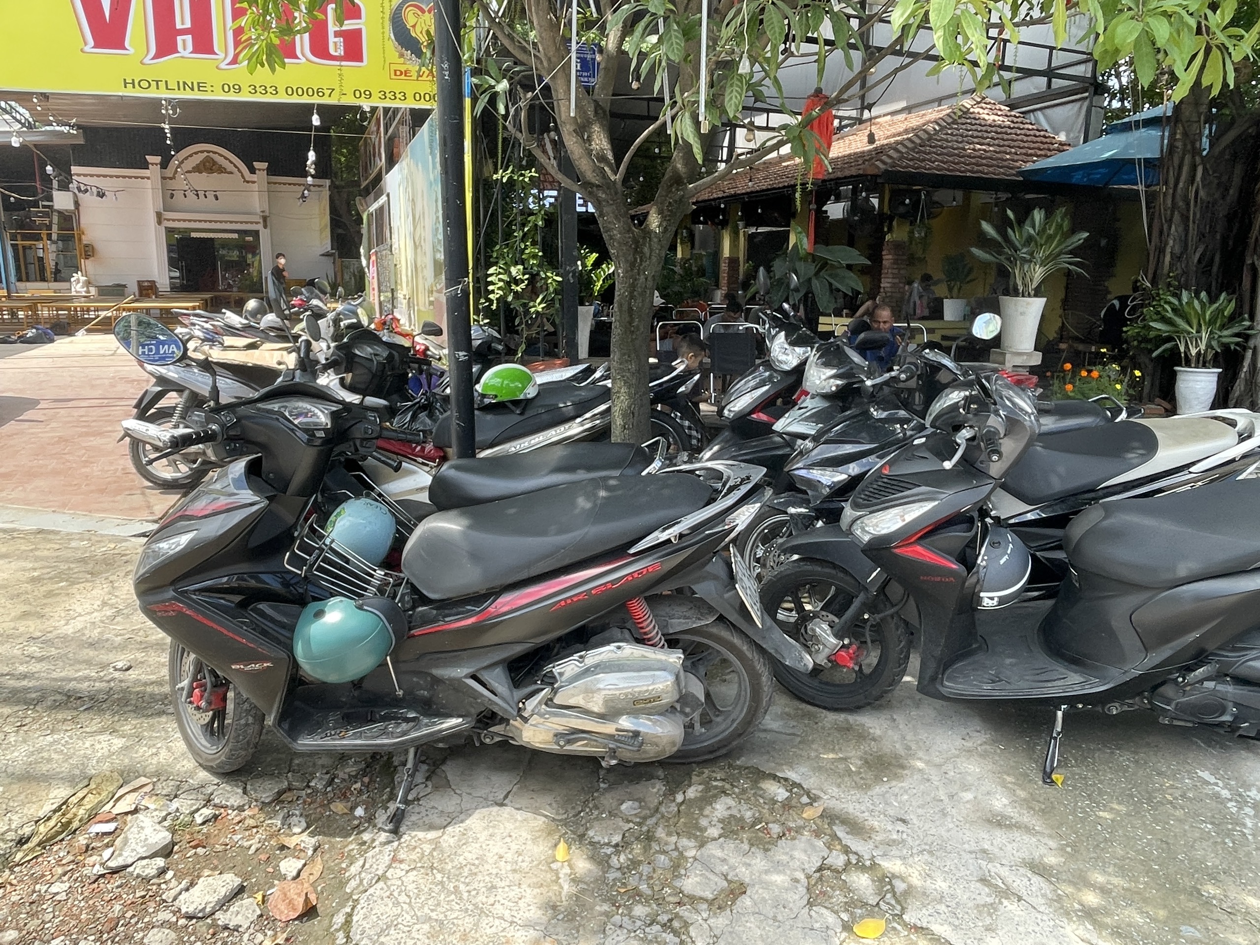 Quận 9 ! HOT HOT , Nhanh còn – SANG RẺ QUÁN CAFE SÂN VƯỜN.