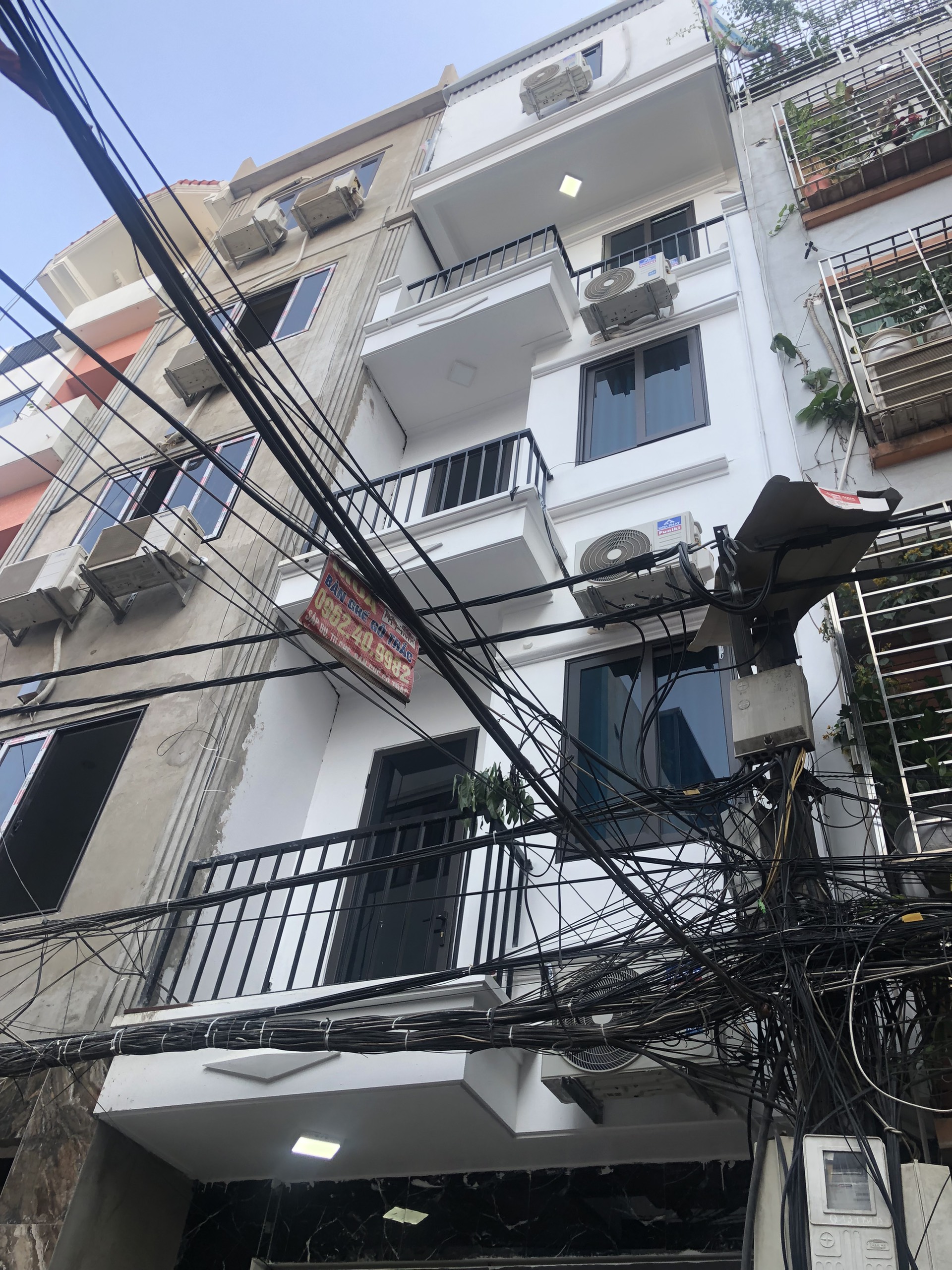 Hot.Bán gấp nhà Quan Nhân- Thanh Xuân. Dt 38m2- 6T. Nhà siêu đẹp, cách phố 13m. Giá nhỉnh 4ty.