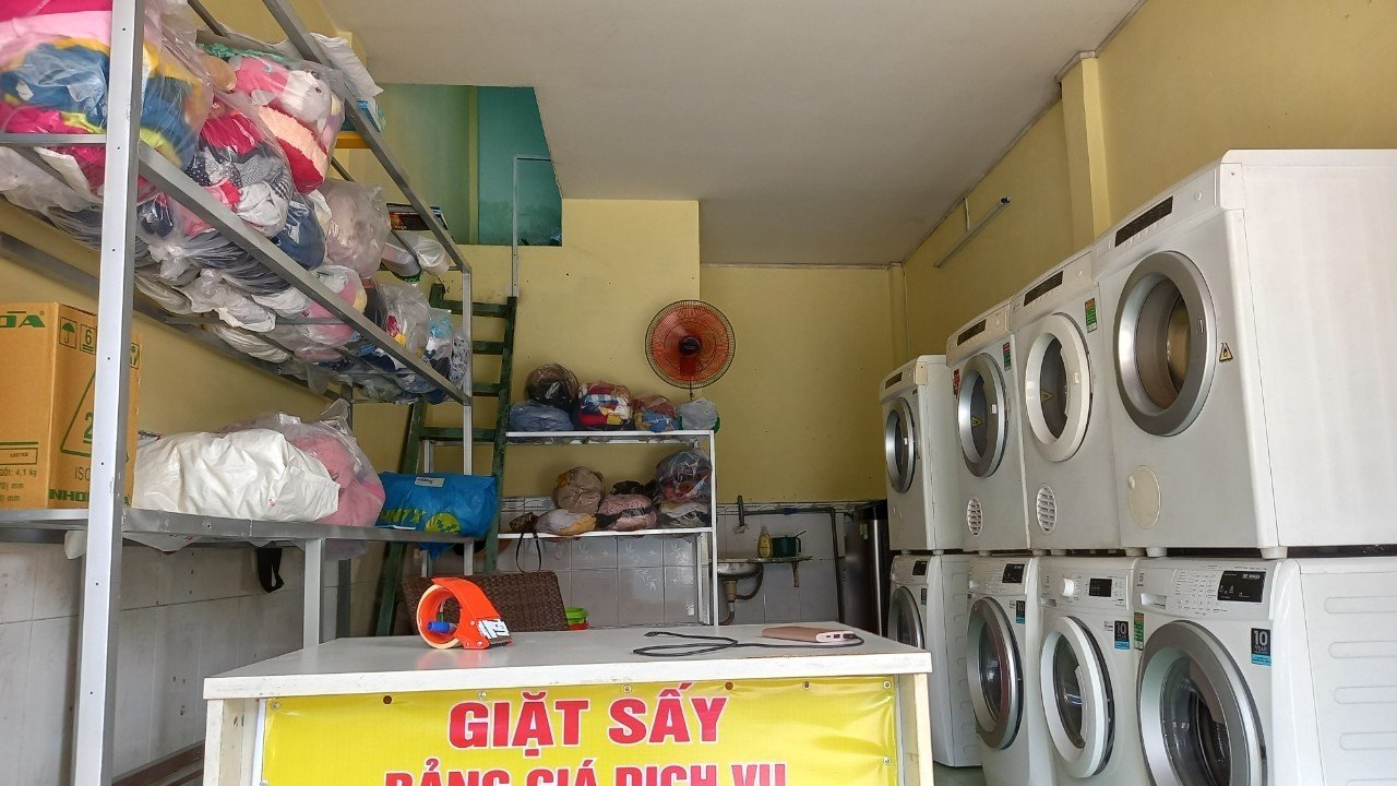 **CHÍNH CHỦ CẦN SANG NHƯỢNG TIỆM GIẶT SẤY PHƯỜNG THẠNH LỘC - QUẬN 12 - TP.HCM**.