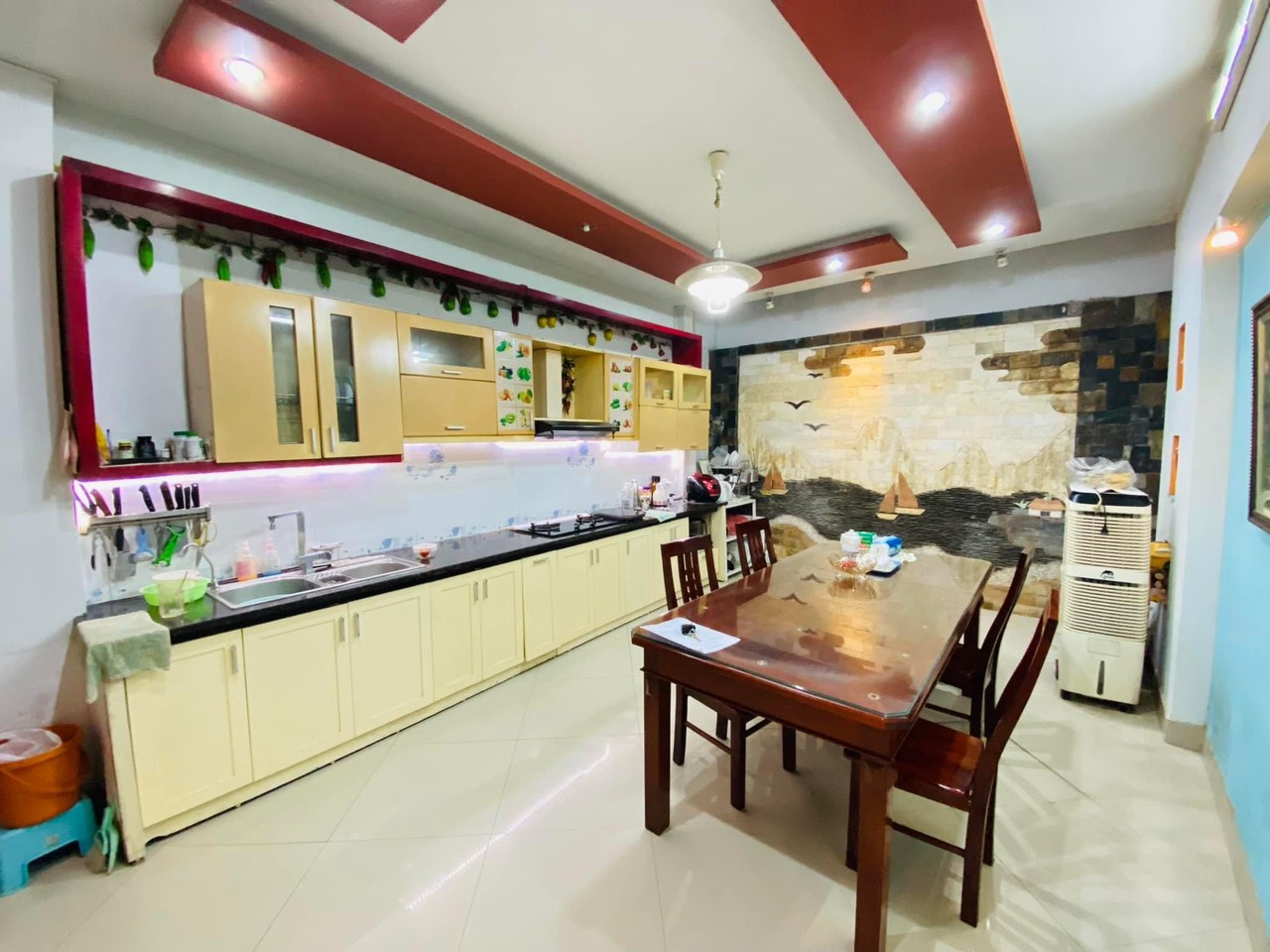 BÁN NHÀ TRẦN DUY HƯNG CẦU GIẤY 50M RA PHỐ - NGÕ THÔNG - NHÀ ĐẸP Ở NGAY - SỔ HOA HẬU