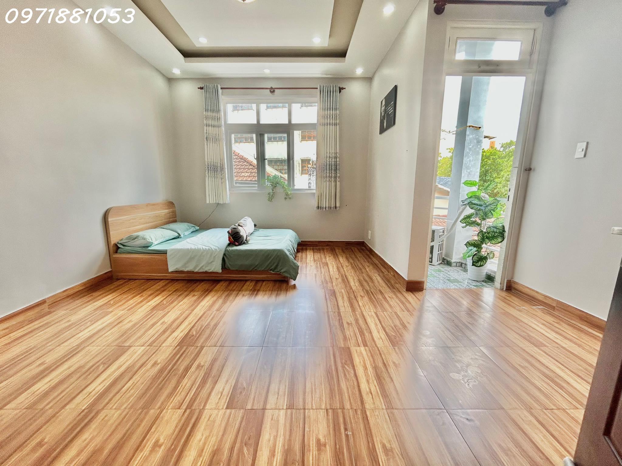 Cần Pass phòng Full nội thất tại 274/16c Nguyễn Văn Đậu, Phường 11, Quận Bình Thạnh.