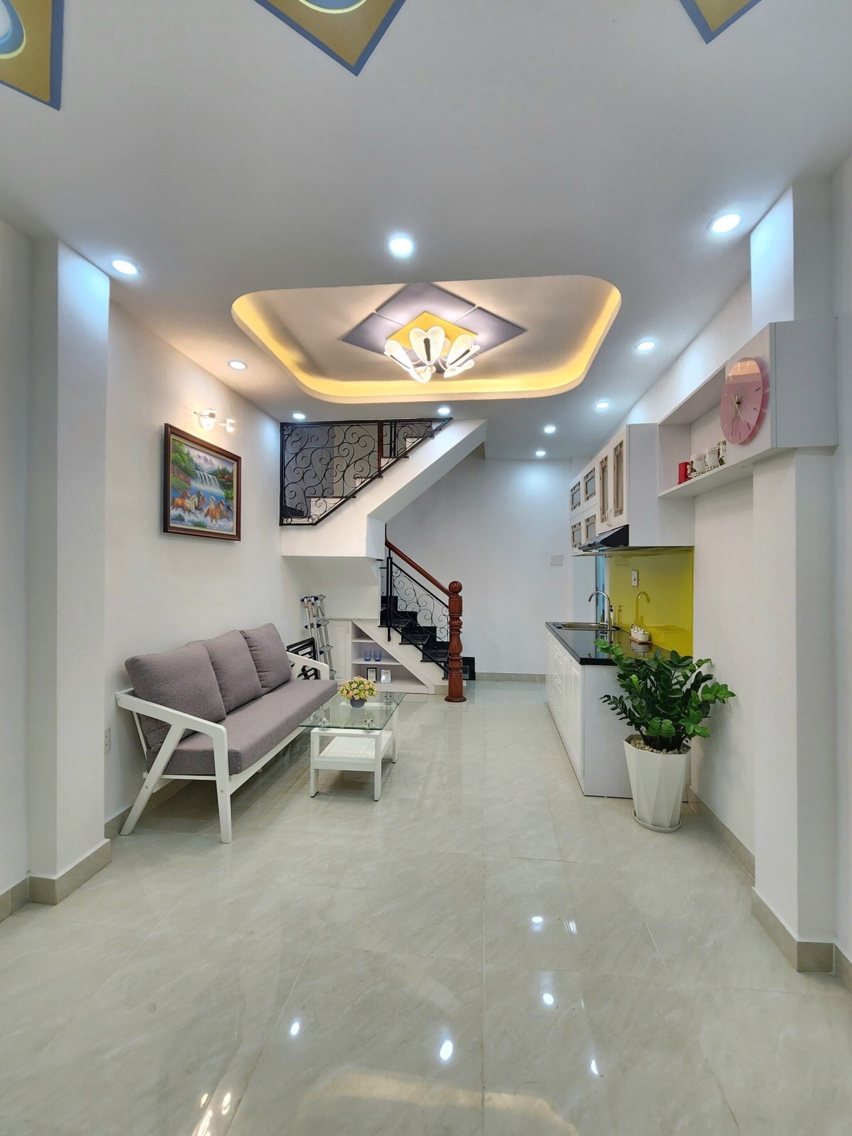 Bán Nhà Hẻm Xe Hơi Lê Quang Định Bình Thạnh Nhỉnh 3 Tỷ.