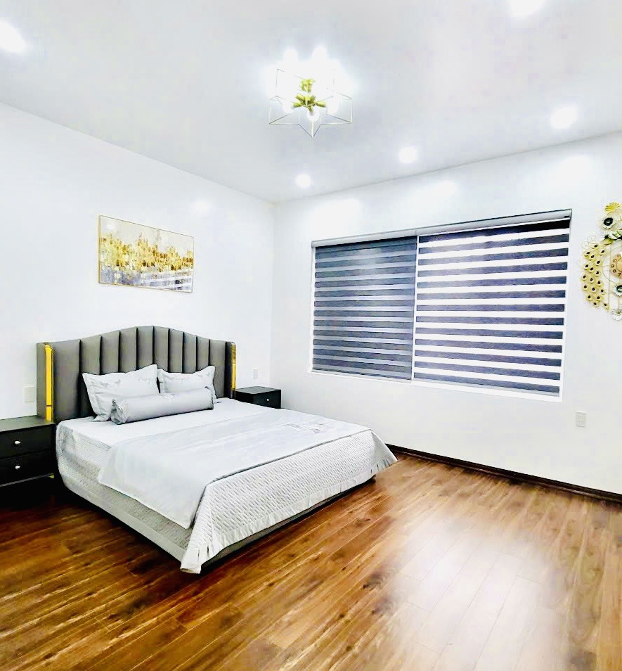 Nhà mặt Phố Hoàng Ngọc Phách, Lê Chân, Hải Phòng đẹp không tì vết..