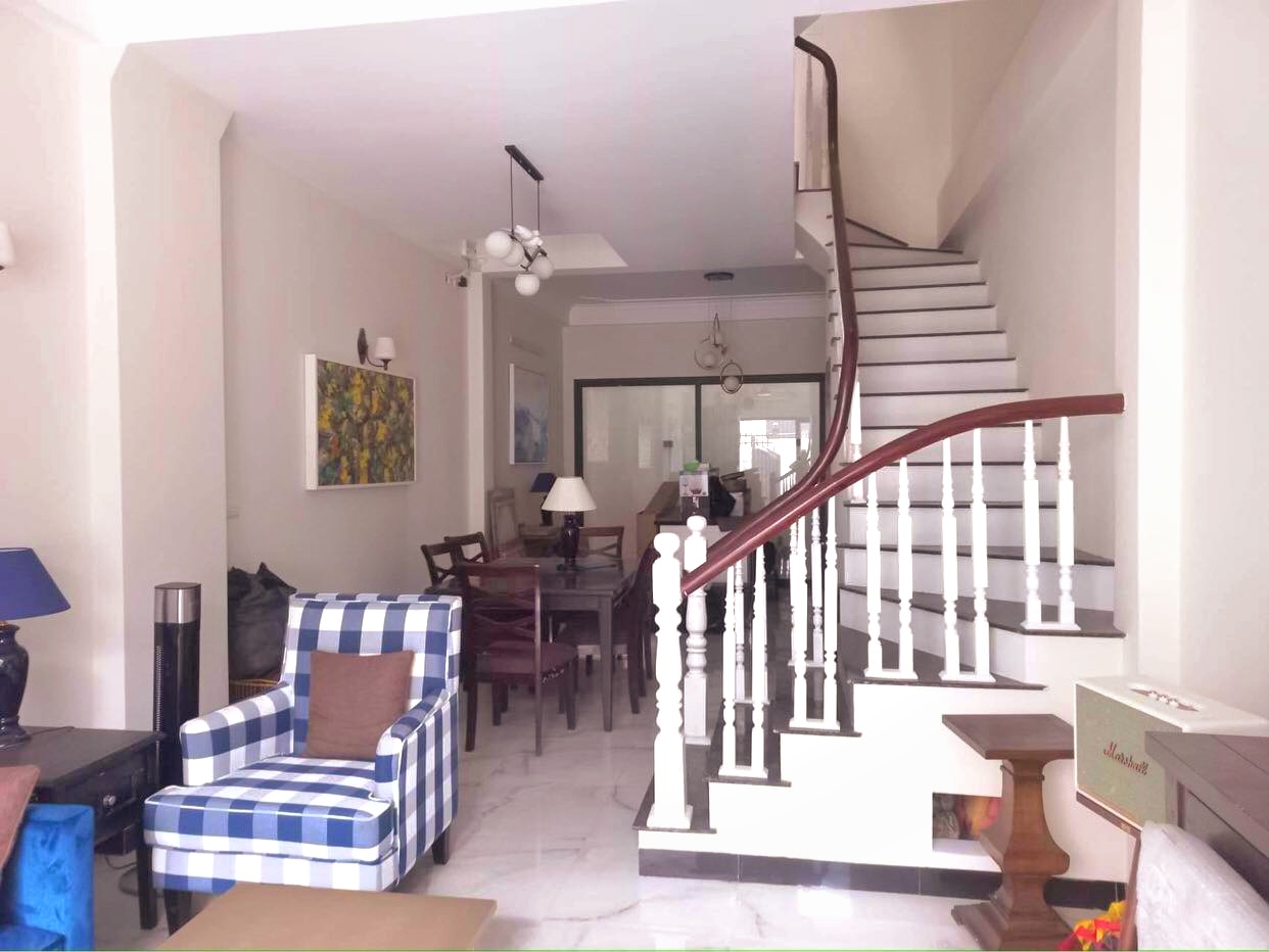 Bán nhà, chủ bị Bank ép giảm xốc, 62m, nhà 5 tầng giá hơn 6 tỷ..